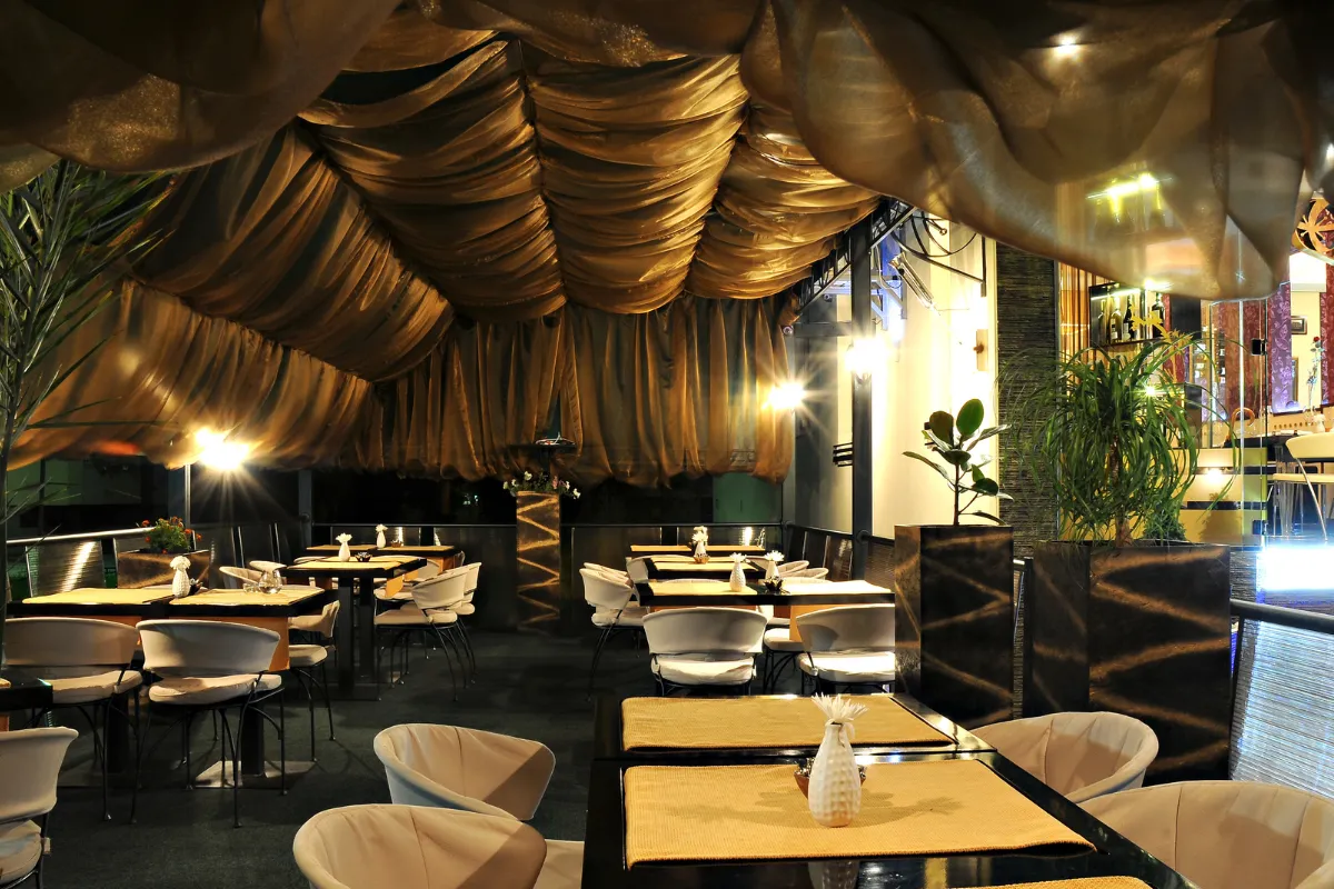 Restaurant : comment l'agencement et l'ambiance façonnent l'expérience client (et la rentabilité)